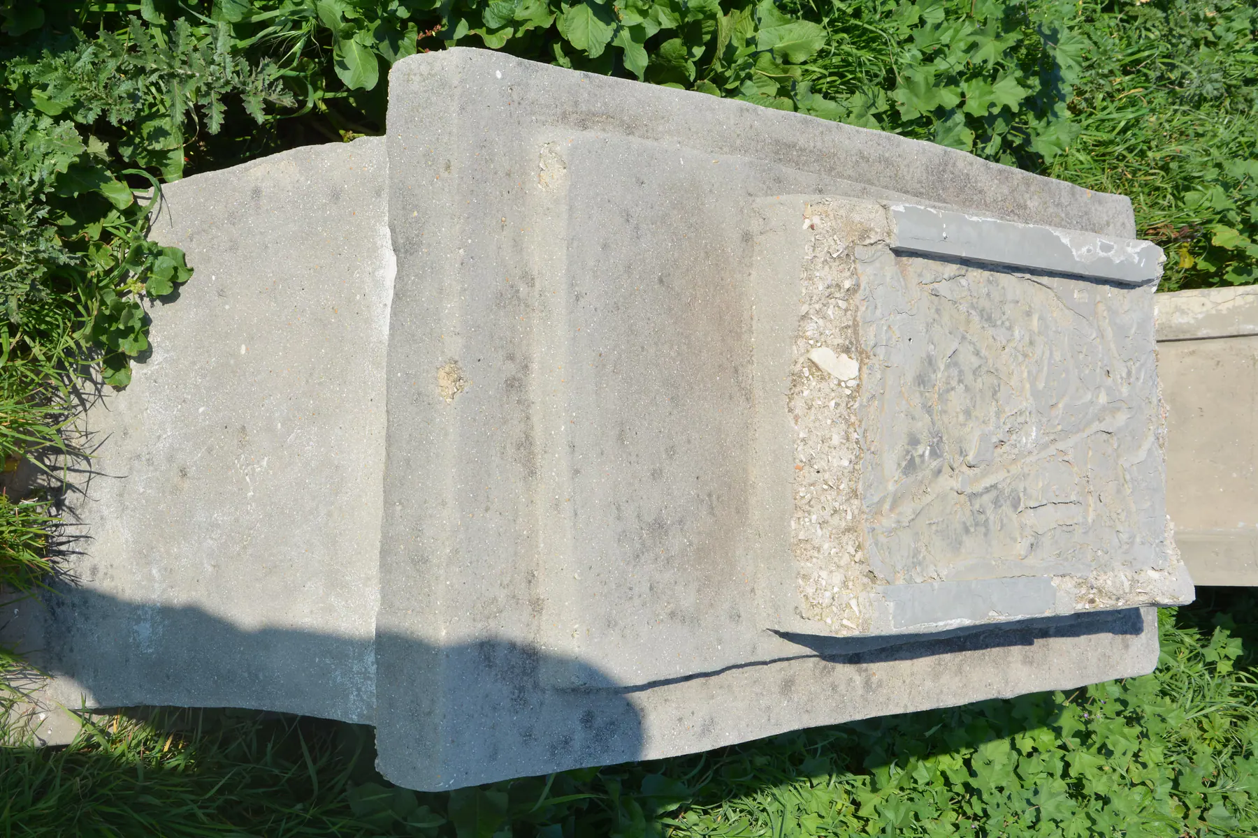 Tomb A31 for Tamam LEVY BASSAL, photograph 6 at the Jewish Cemetery of Saida
