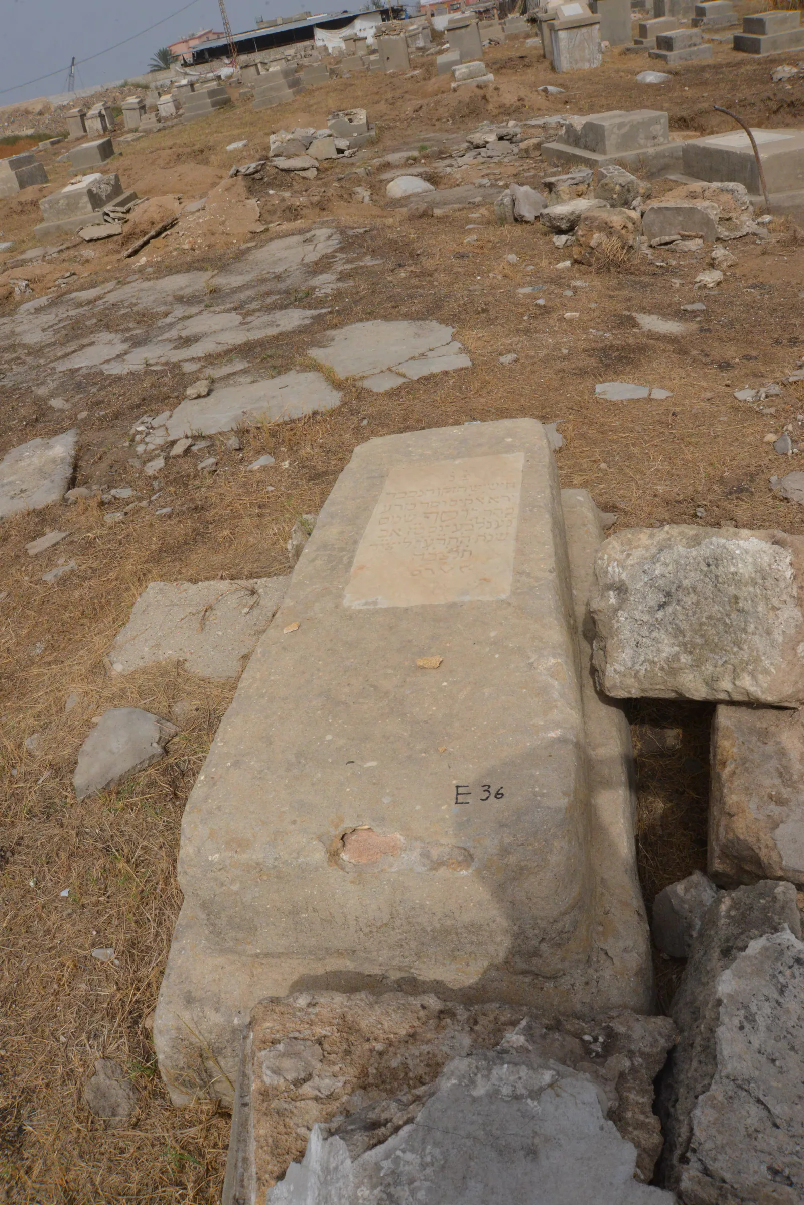 Tomb E36 for Youssef CHAMS, photograph 4 at the Jewish Cemetery of Saida