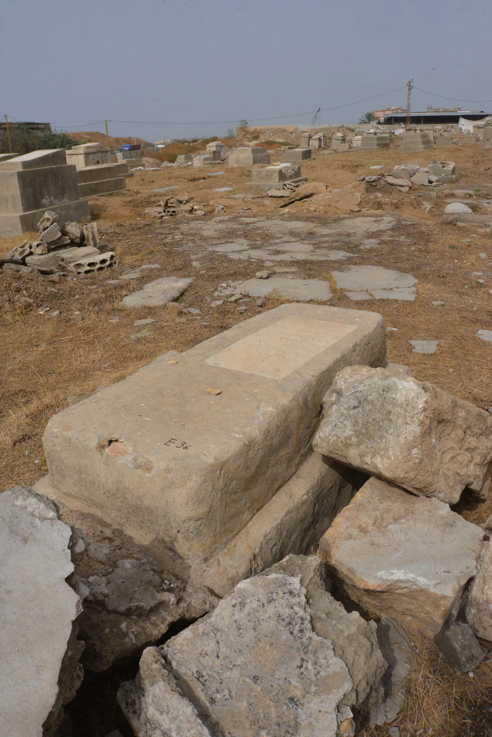 Tomb E36 for Youssef CHAMS, photograph 5 at the Jewish Cemetery of Saida